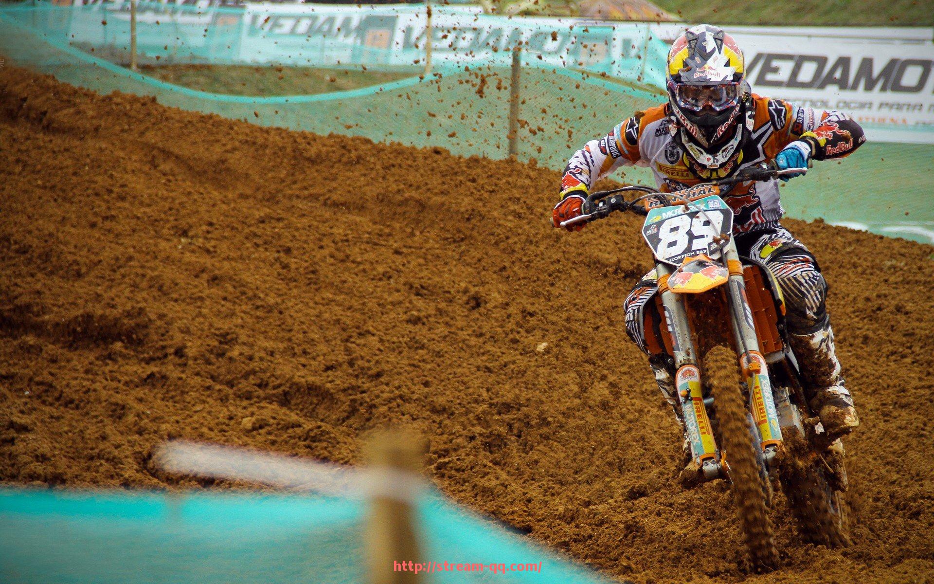 企鹅直播-世俱杯球队进攻人数配置与攻防平衡性分析